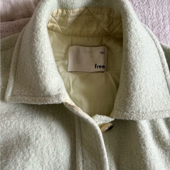 Soft Lime Green Aritzia Ganna Jacket - Picture 4 of 4